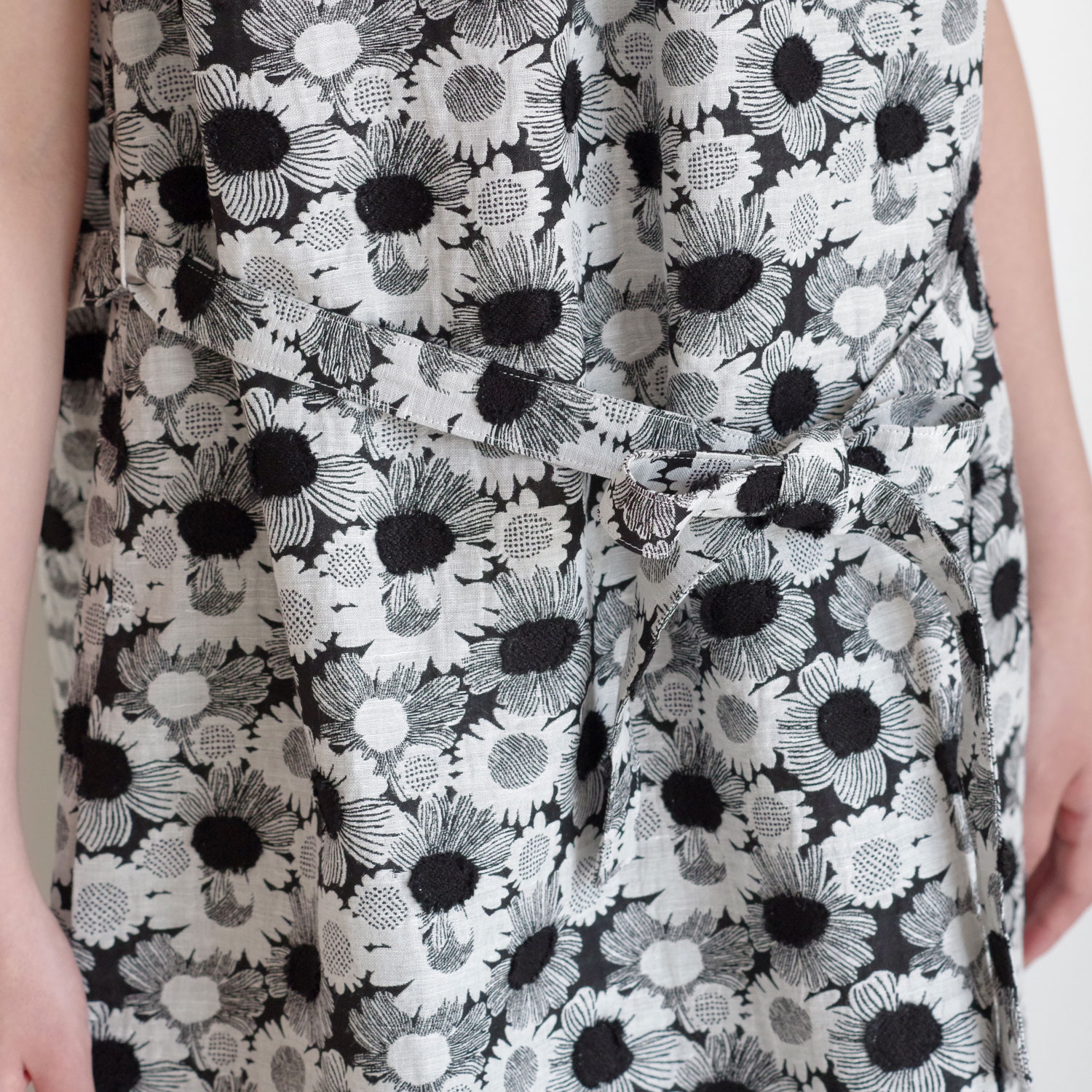 R&D.M.Co- ɥޥ󥺥ơ顼 : JACQUARD DAISY NO SLEEVE DRESS ǥԡ
