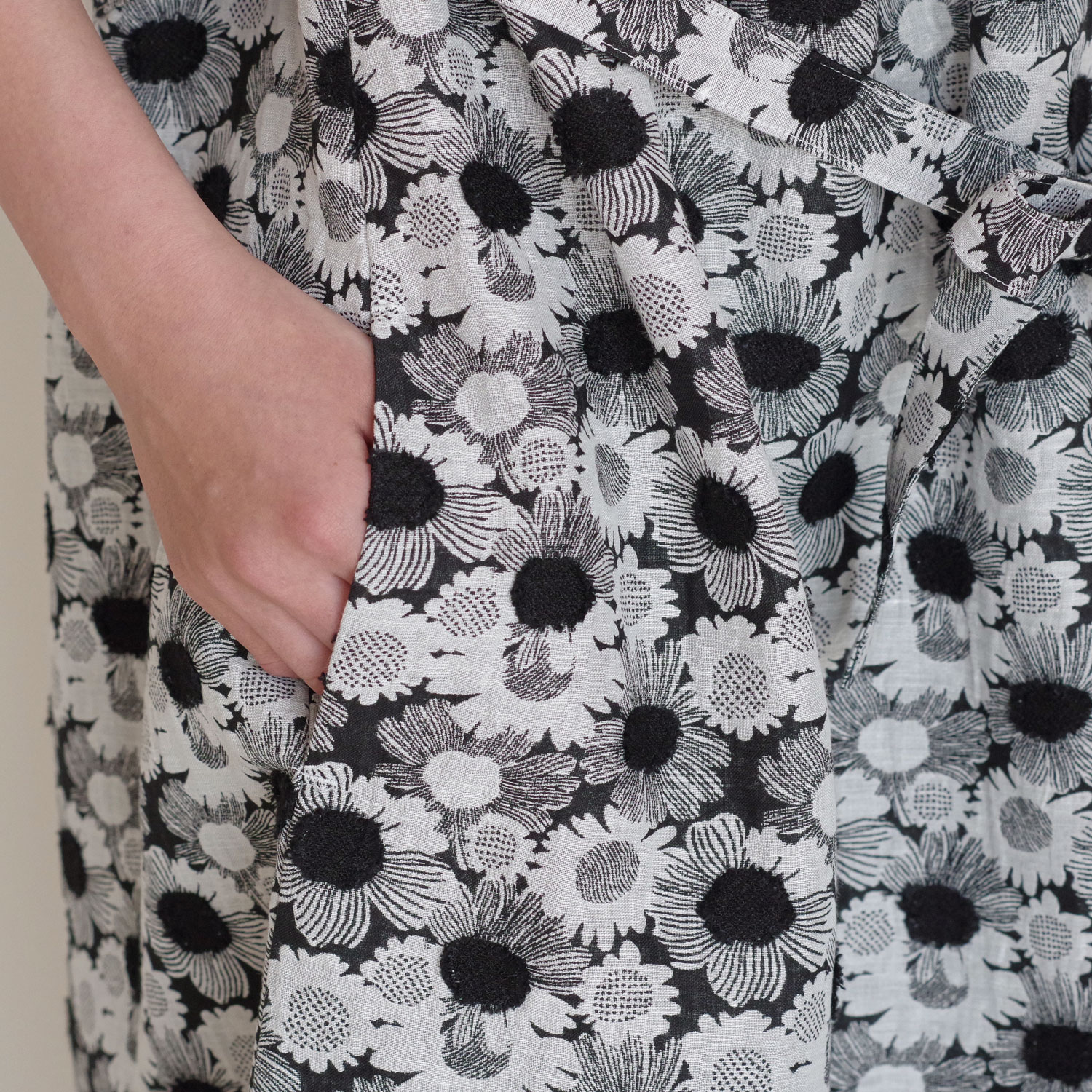 R&D.M.Co- ɥޥ󥺥ơ顼 : JACQUARD DAISY NO SLEEVE DRESS ǥԡ