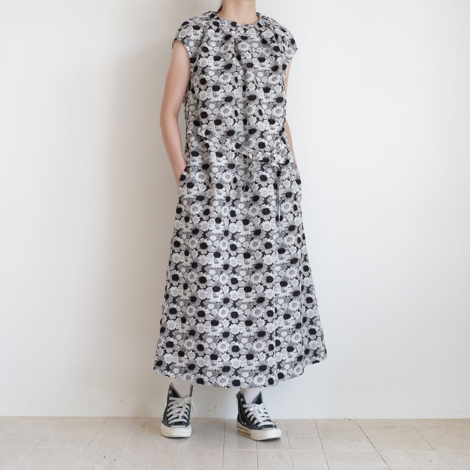R&D.M.Co- ɥޥ󥺥ơ顼 : JACQUARD DAISY NO SLEEVE DRESS ǥԡ