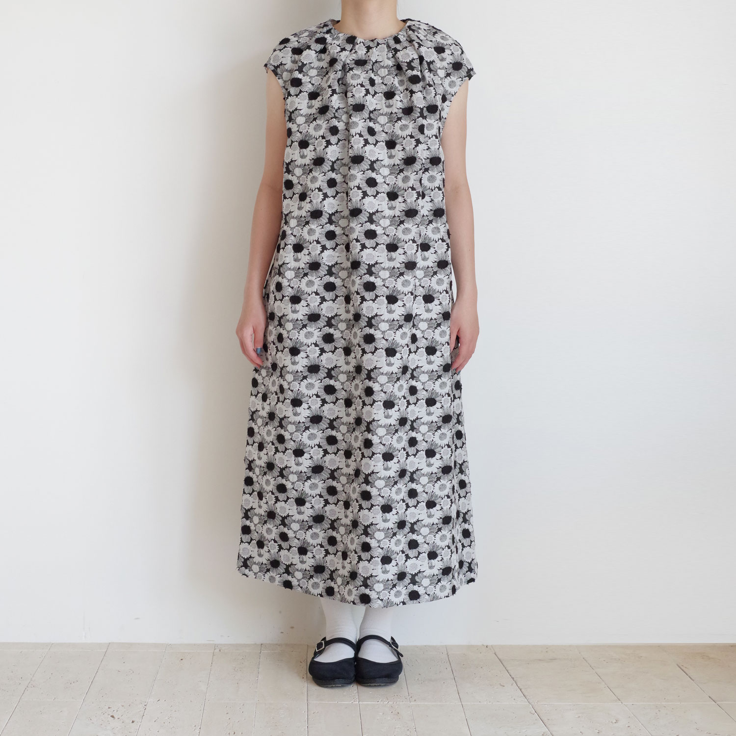 R&D.M.Co- ɥޥ󥺥ơ顼 : JACQUARD DAISY NO SLEEVE DRESS ǥԡ
