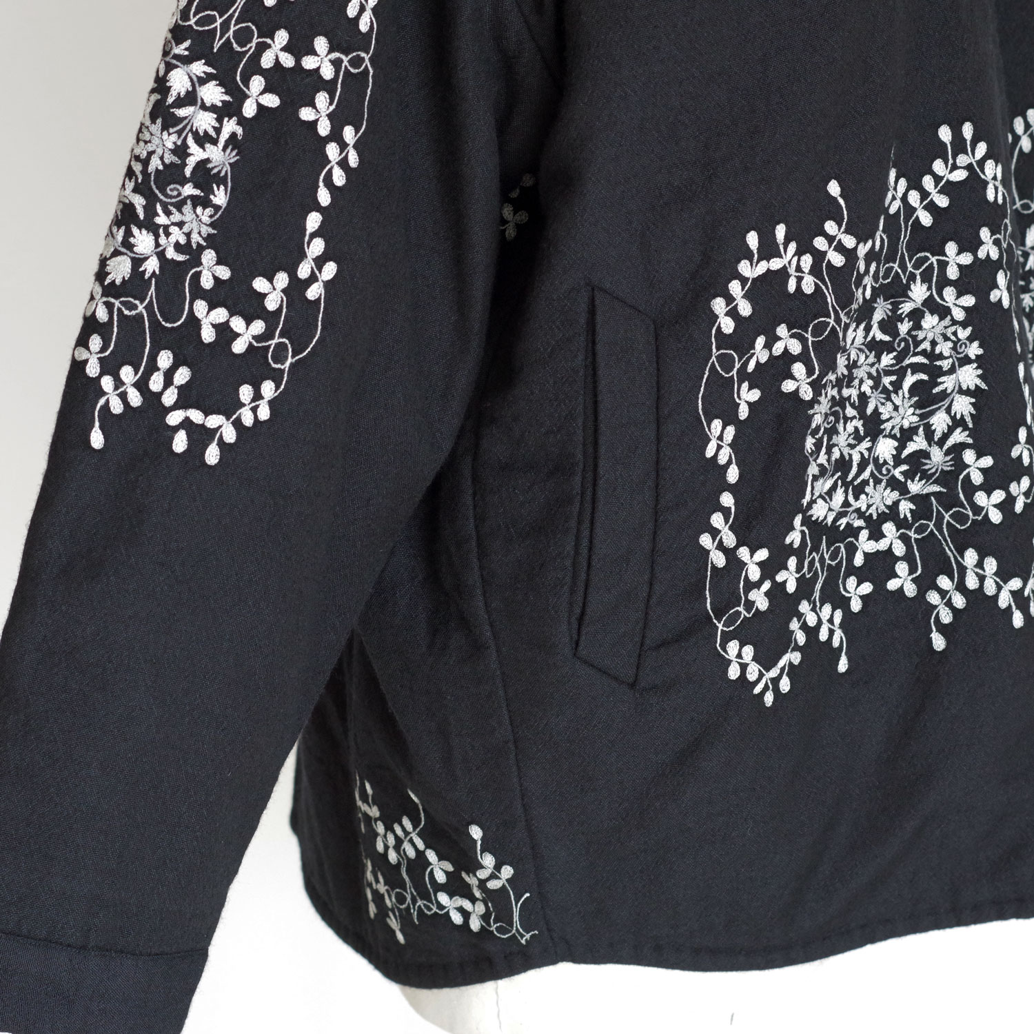 AODRESS �����ɥ쥹 : quilt emblem flowers loose fit blouson �ɽ��ե�åץݥ��åȥ֥륾��