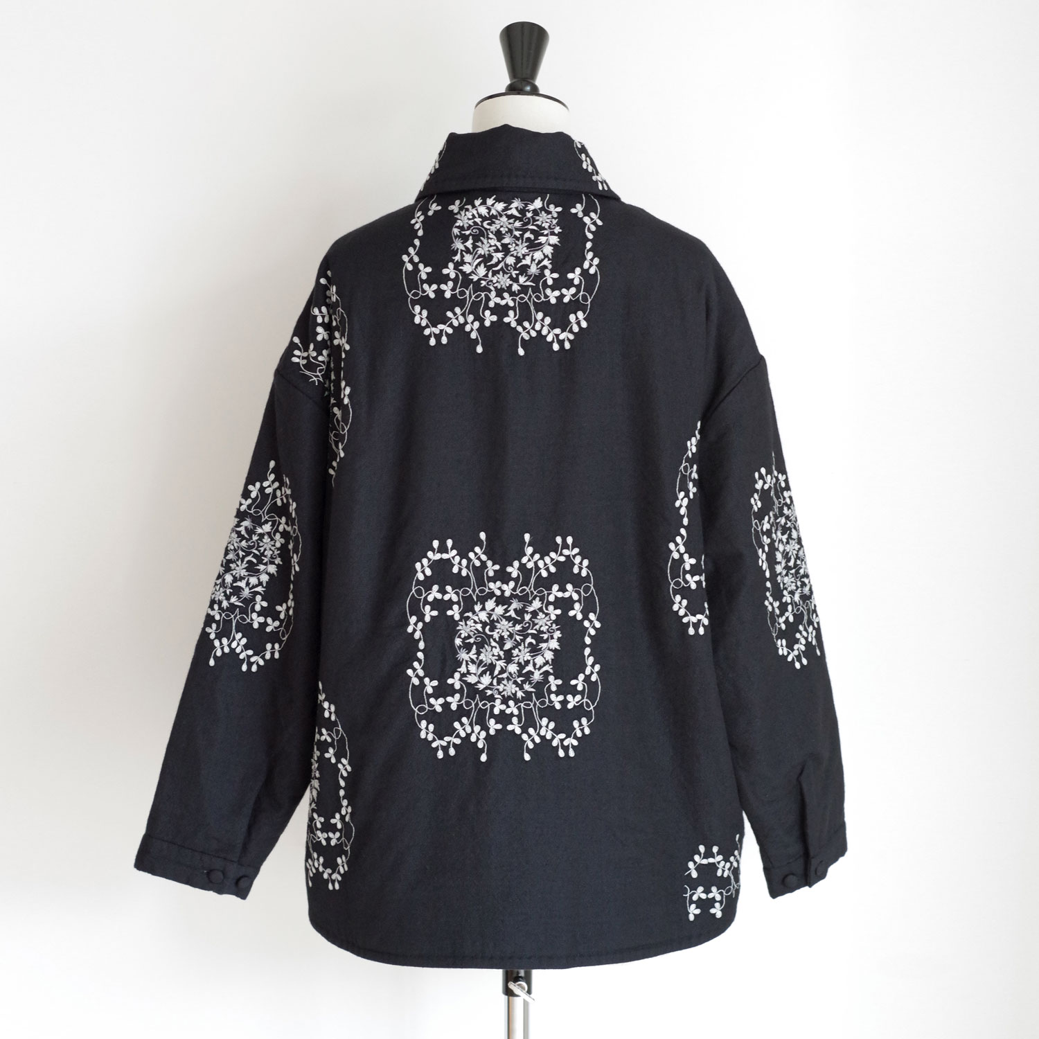 AODRESS �����ɥ쥹 : quilt emblem flowers loose fit blouson �ɽ��ե�åץݥ��åȥ֥륾��