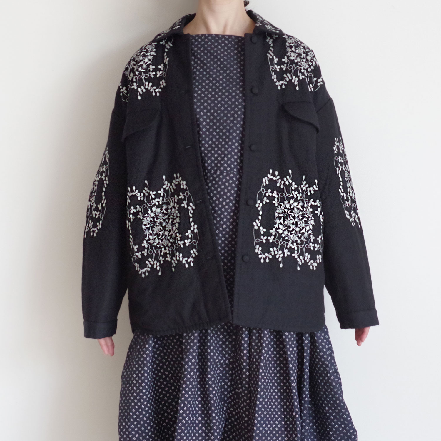 AODRESS �����ɥ쥹 : quilt emblem flowers loose fit blouson �ɽ��ե�åץݥ��åȥ֥륾��