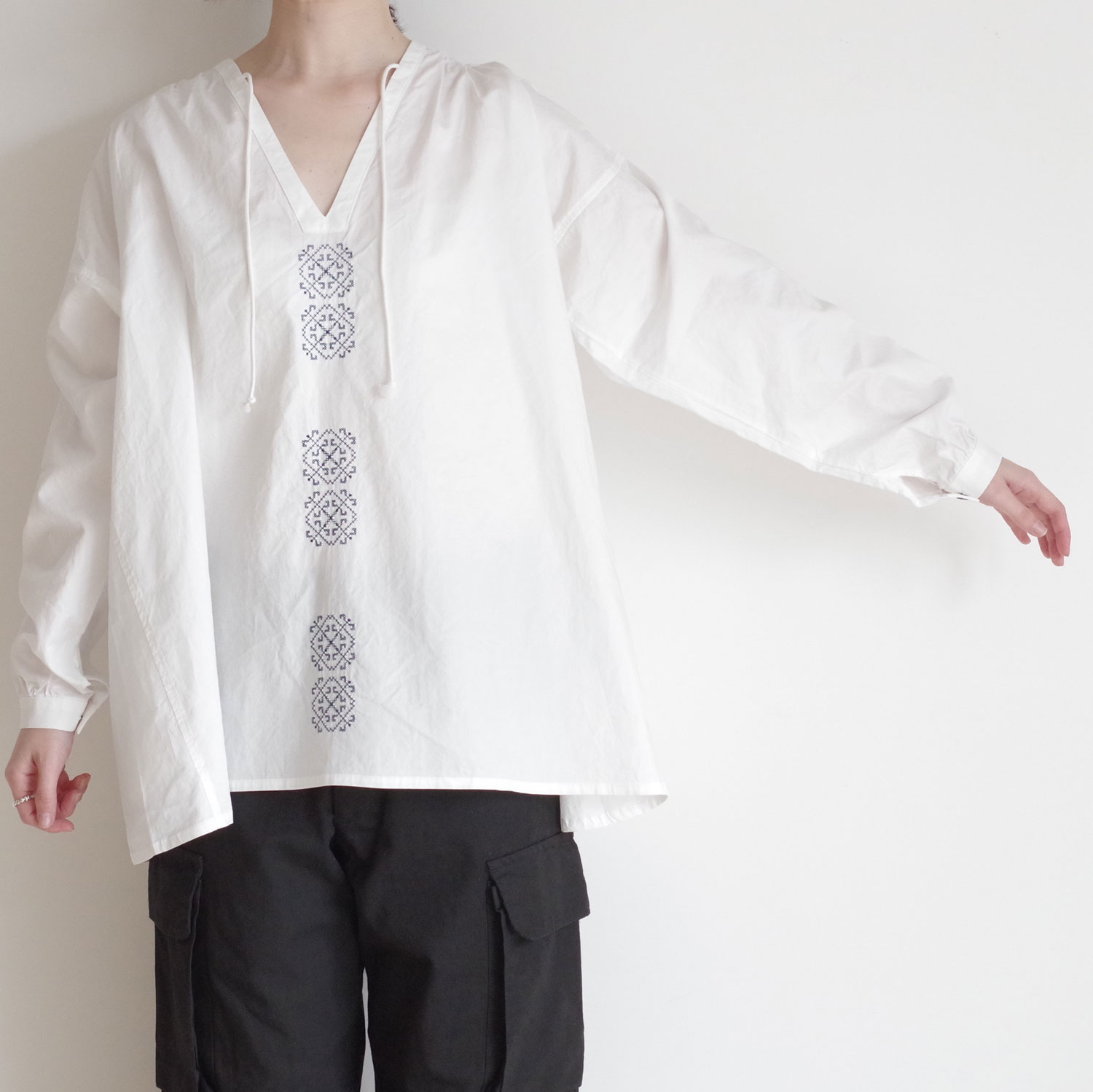 outil ���ƥ� : CHEMISIER ORIEUX (EMBROIDERY) ����å��֥饦��