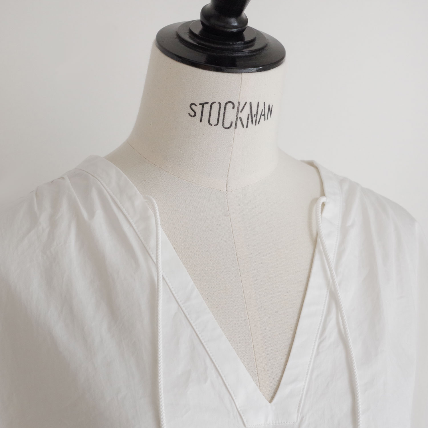 outil ���ƥ� : CHEMISIER ORIEUX (EMBROIDERY) ����å��֥饦��