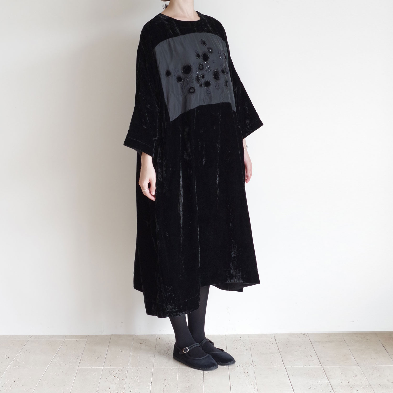 AODRESS �����ɥ쥹 : snow forest lake flowers side patched dress �ɏ�ץ٥�٥åȥ��ԡ���