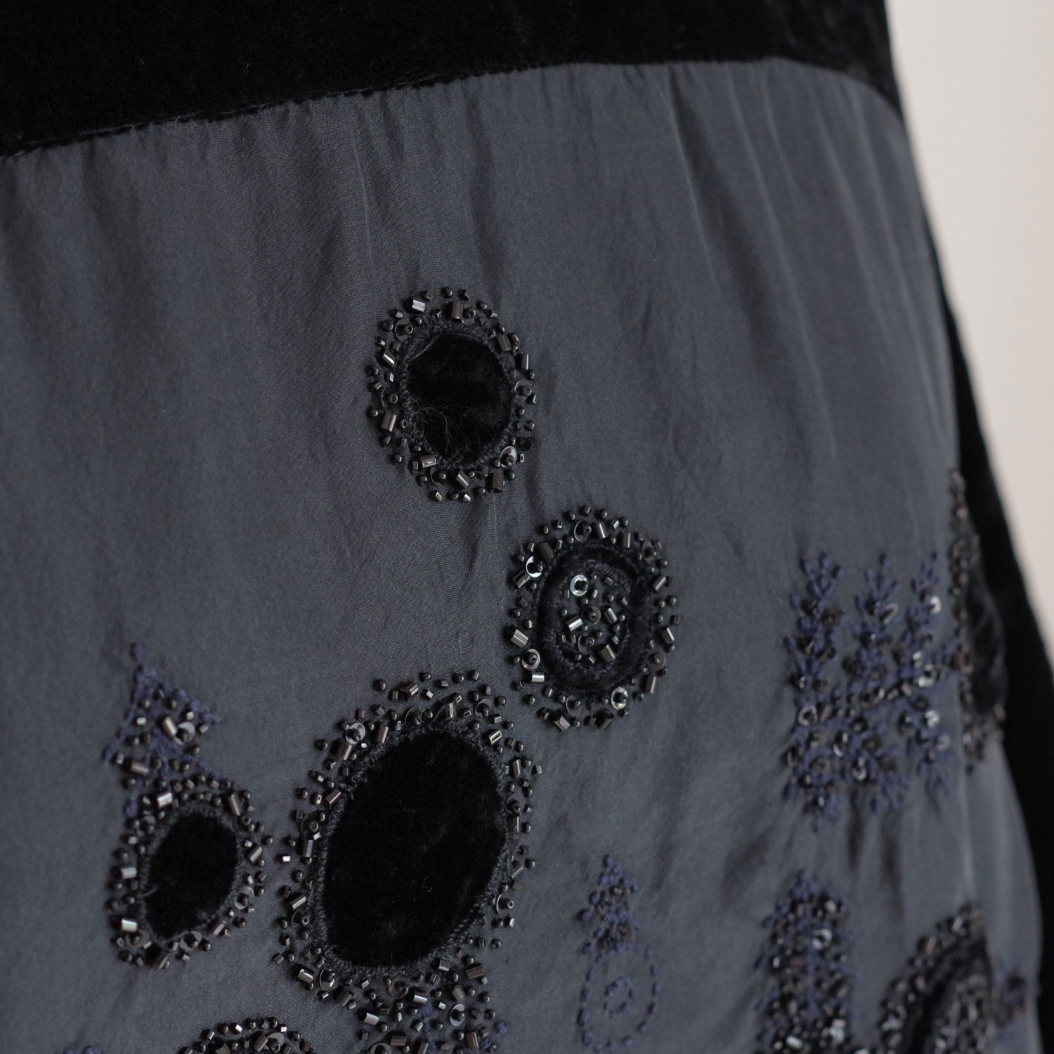 AODRESS �����ɥ쥹 : snow forest lake flowers side patched dress �ɏ�ץ٥�٥åȥ��ԡ���