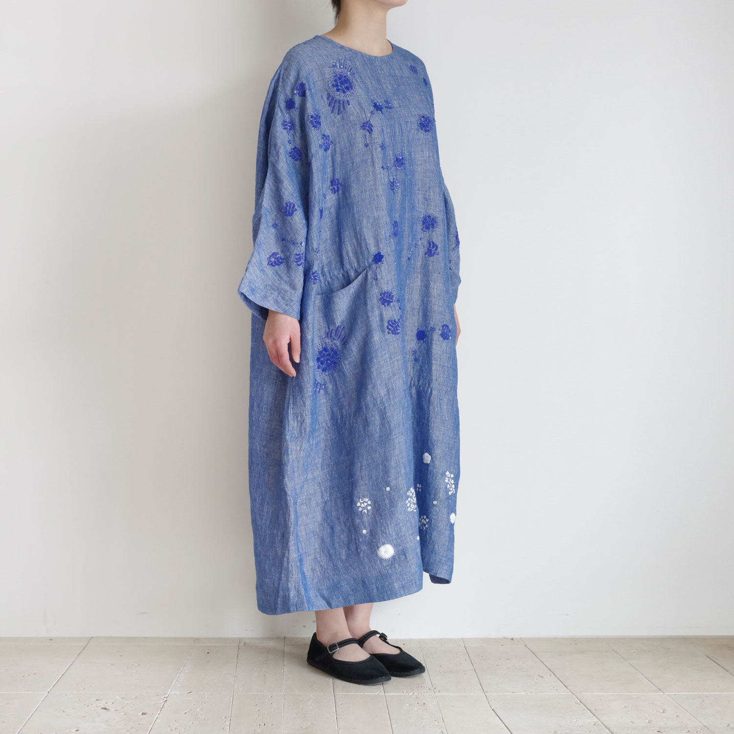 AODRESS �����ɥ쥹 : royal emb round shaped dress ��ͥ�ɽ����ԡ���