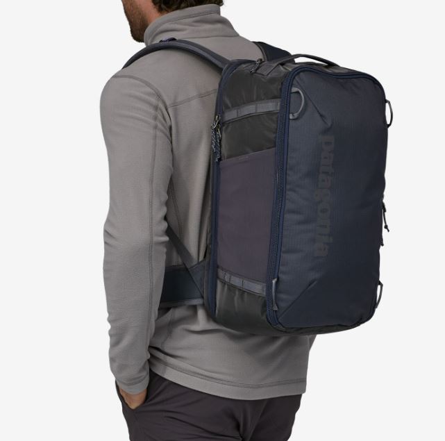 【新品】パタゴニア ブラックホール ミニ MLC Smolder Blue パタゴニア ブラックホール・ミニ・MLC 30L (カラー Smolder