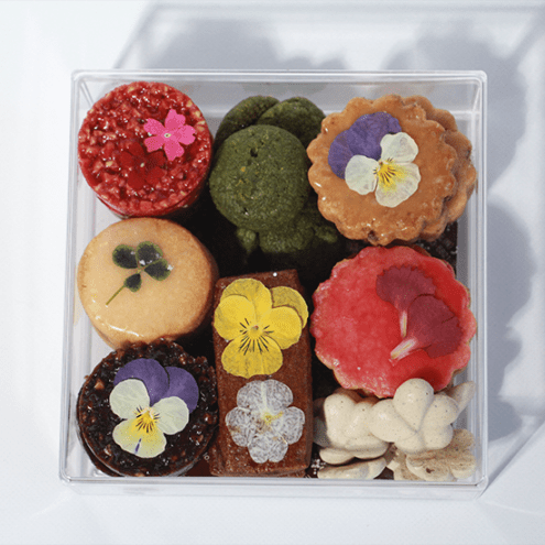 【押し花のクッキー缶】ママルニー