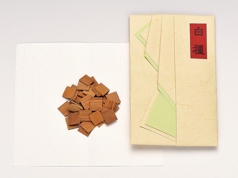 香木 白檀 | 茶道具,練香と香木 | 淡交社 茶道具と茶席のきもの