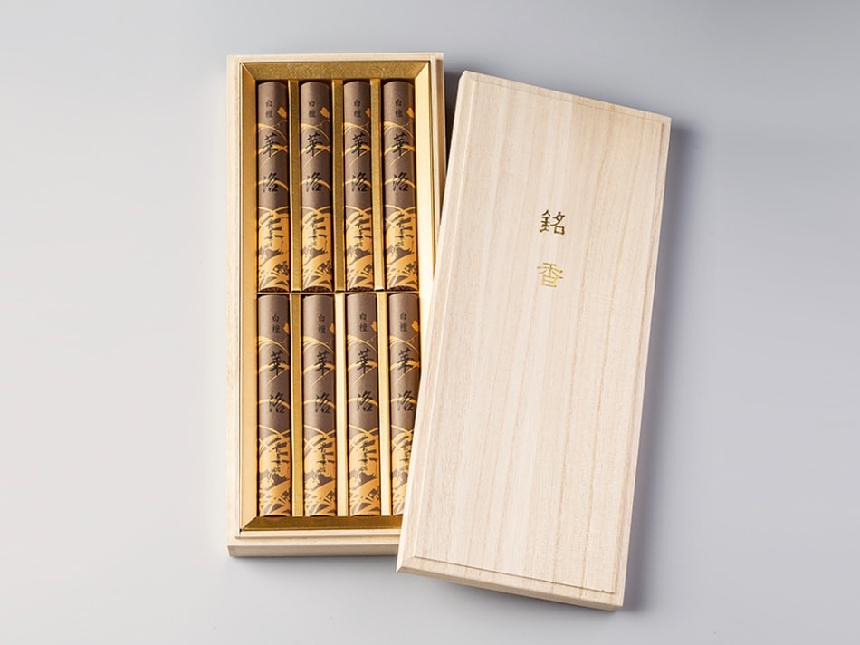 白檀 華洛（短寸・8束） | 茶道具,練香と香木 | 淡交社 茶道具と茶席の