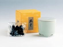 鵬雲斎宗匠御好 「瑞雲」香炉入り | 茶道具,練香と香木 | 淡交社