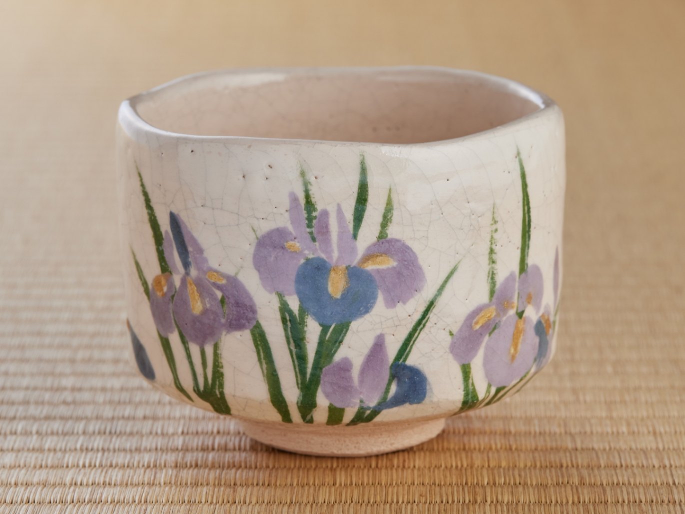 アンティーク　芳幽斉石春造　白楽茶碗　逸堂筆 秋草絵　時代物 アンティーク芳幽斉石春造白楽茶碗逸堂筆 秋草絵時代物