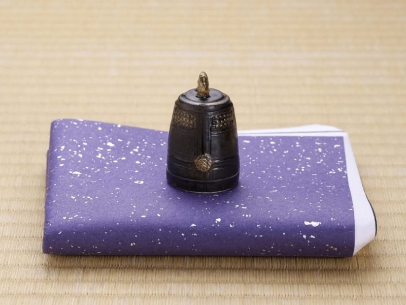 梵鐘（ぼんしょう）香合 | すべての商品 | 淡交社 茶道具と茶席の