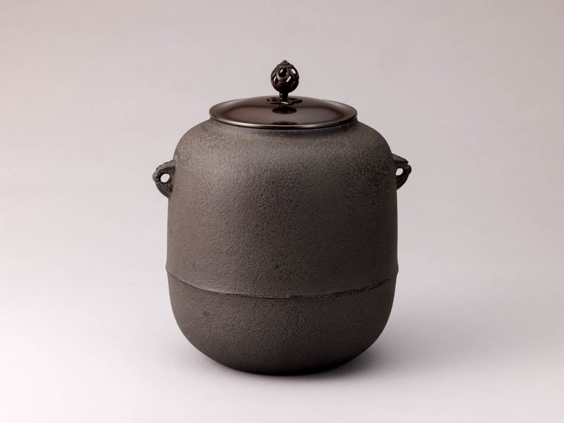 茶道具 古物品 【風炉用 棗釜 砂鉄 金森紹栄・道安風炉・五徳】箱なし 茶道具 古物品 【風炉用 棗釜 砂鉄 金森紹栄・道安風炉・五徳】箱