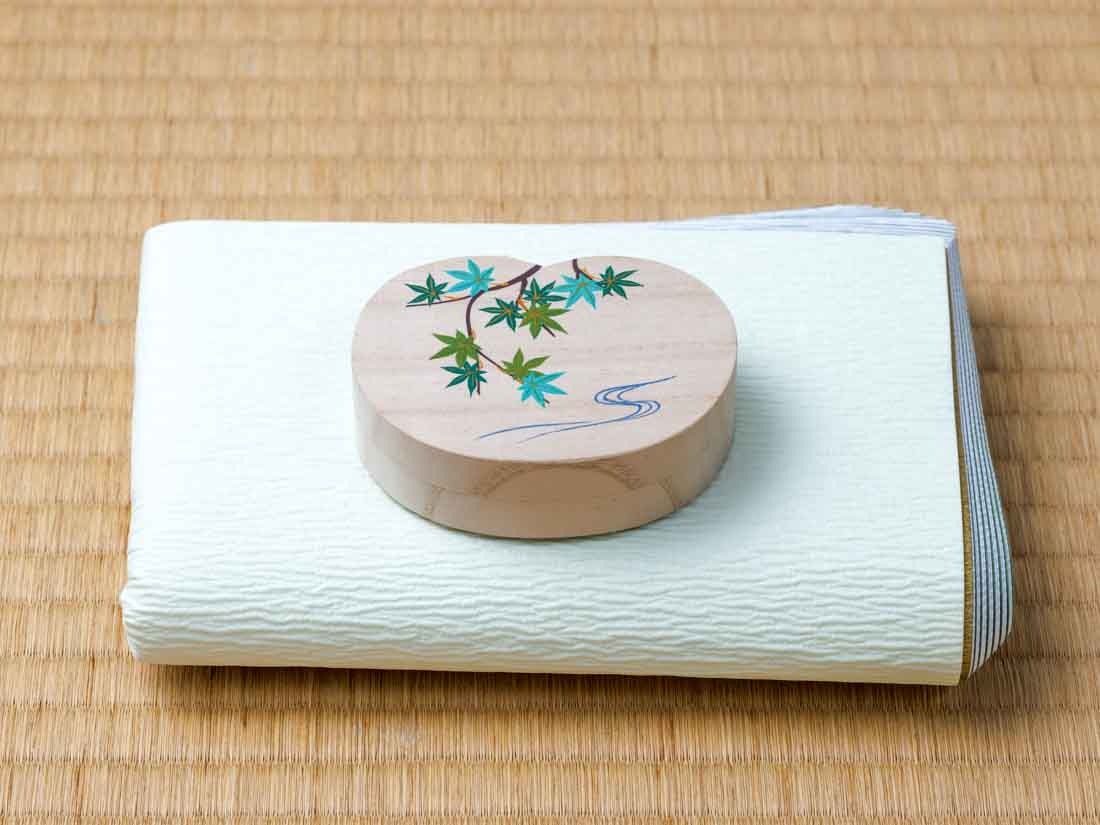 団扇 青楓に流水香合 | カタログ・パンフレット 掲載品,夏カタログ(No