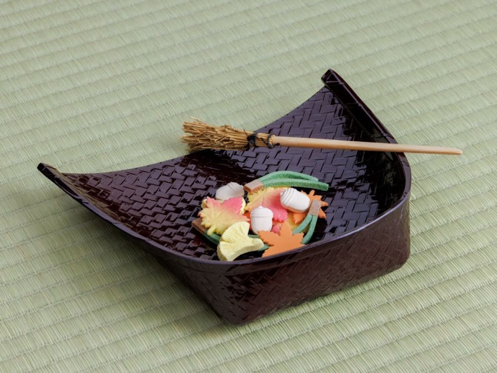 箕 干菓子器（竹箒付き） | すべての商品 | 淡交社 茶道具と茶席の