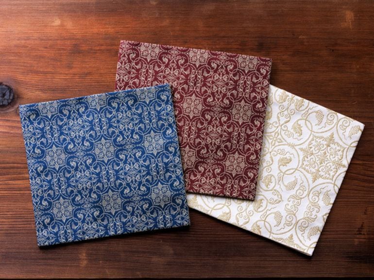 茶道具 出帛紗 葡萄唐草紋 正絹 表千家 新品 名物裂 西陣織 古帛紗「葡萄唐草文錦」 | すべての商品 | 淡交社 茶道具と茶席