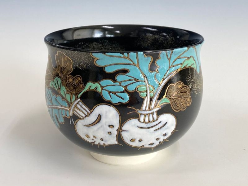 黒釉 白蕪茶碗＜セール＞ | すべての商品 | 淡交社 茶道具と茶席の