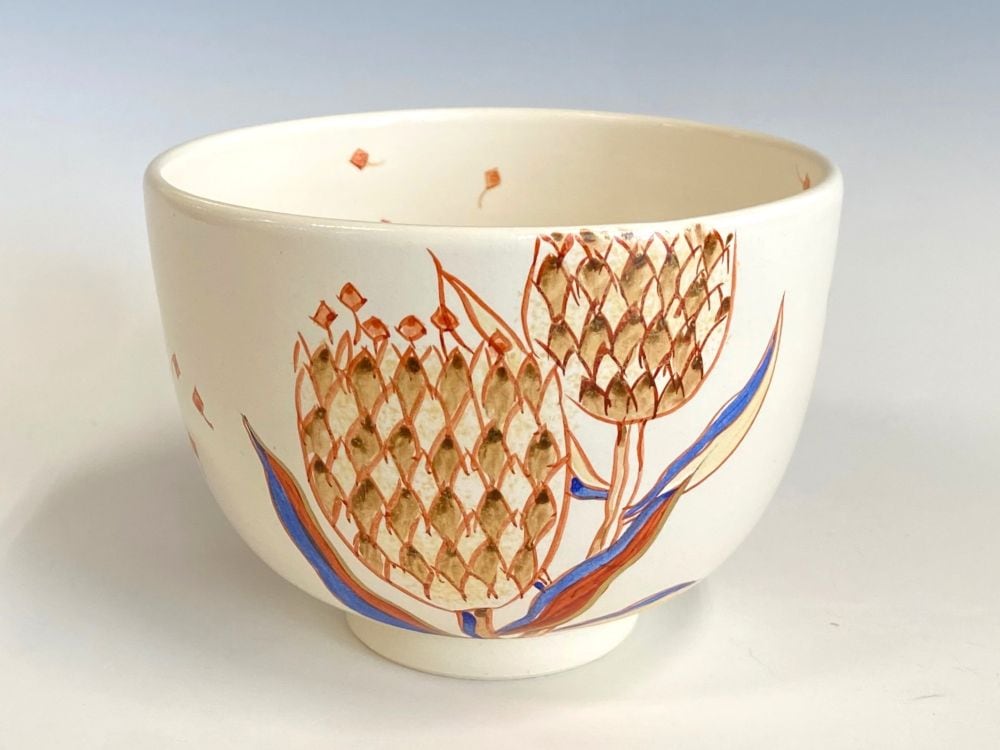フラワーと蝶絵茶碗 | すべての商品 | 淡交社 茶道具と茶席のきもの