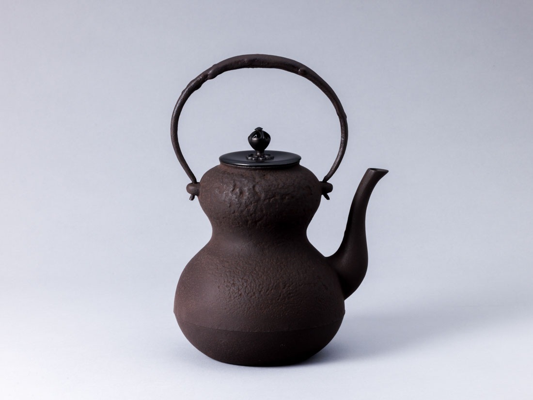 茶道具　小振りな　鉄瓶 瓢鉄瓶 | カタログ・パンフレット 掲載品,春カタログ(No.226初花) | 淡