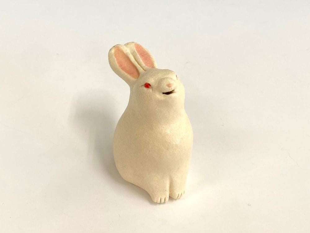 陶人形 うさぎ「笑まひ」 | すべての商品 | 淡交社 茶道具と茶席の