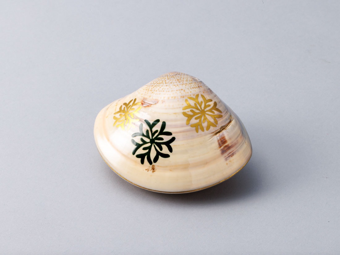 淡々斎好写 海松蒔絵蛤香合 | 茶道具,香合 | 淡交社 茶道具と茶席の