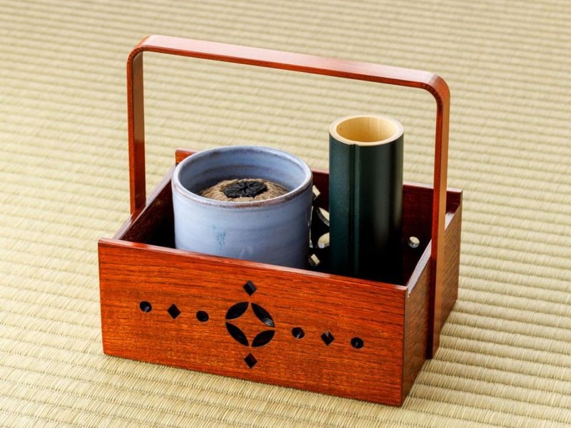 丸菱七宝透かし 手付煙草盆 | カタログ・パンフレット 掲載品,春