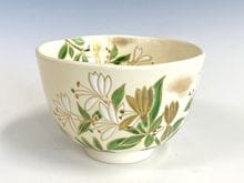 【茶道具】山本蓼造　色絵桜茶盌（共箱） 色絵雲錦皆具 平安春峰（井上春峰）造 共箱 : 茶道具商 越中屋 - 通販