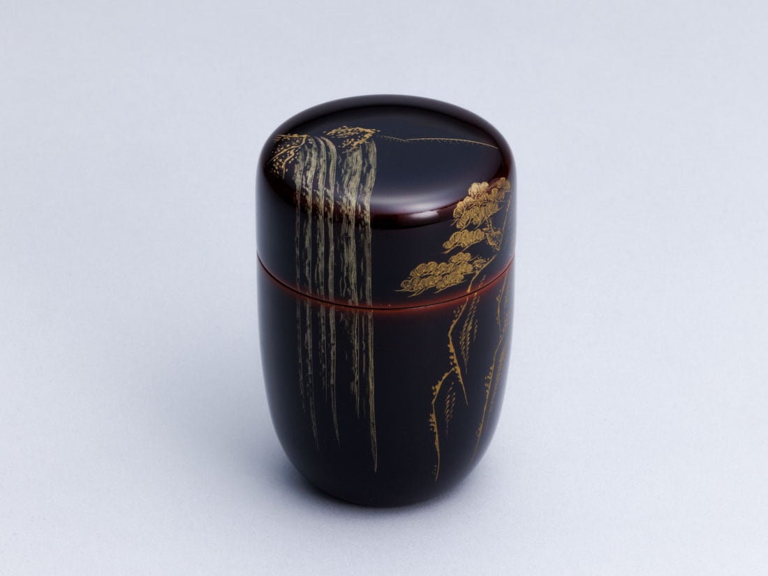 溜塗 沈金 滝蒔絵長棗 | 特集 | 淡交社 茶道具と茶席のきもの