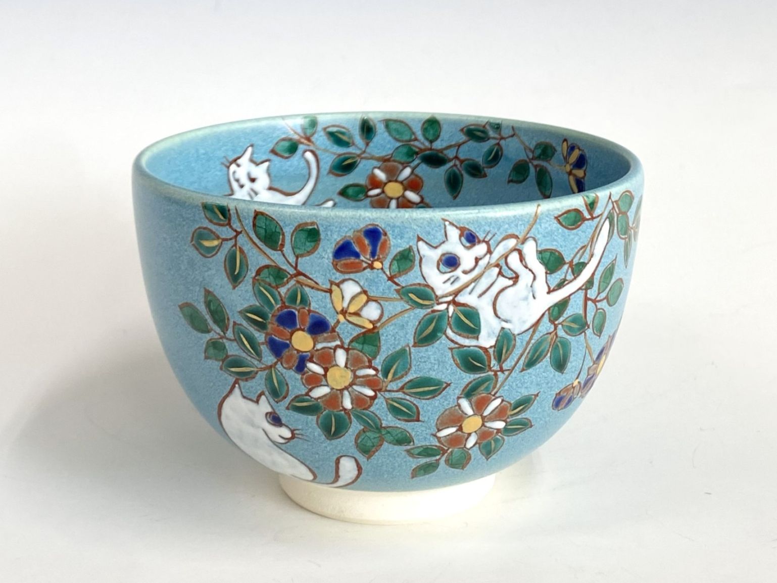 花と白ねこ絵茶碗 濃水色＜セール＞ | すべての商品 | 淡交社 茶道具と