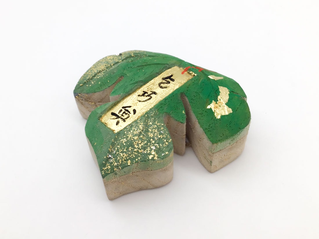 木彫香合 梶の葉 | すべての商品 | 淡交社 茶道具と茶席のきもの