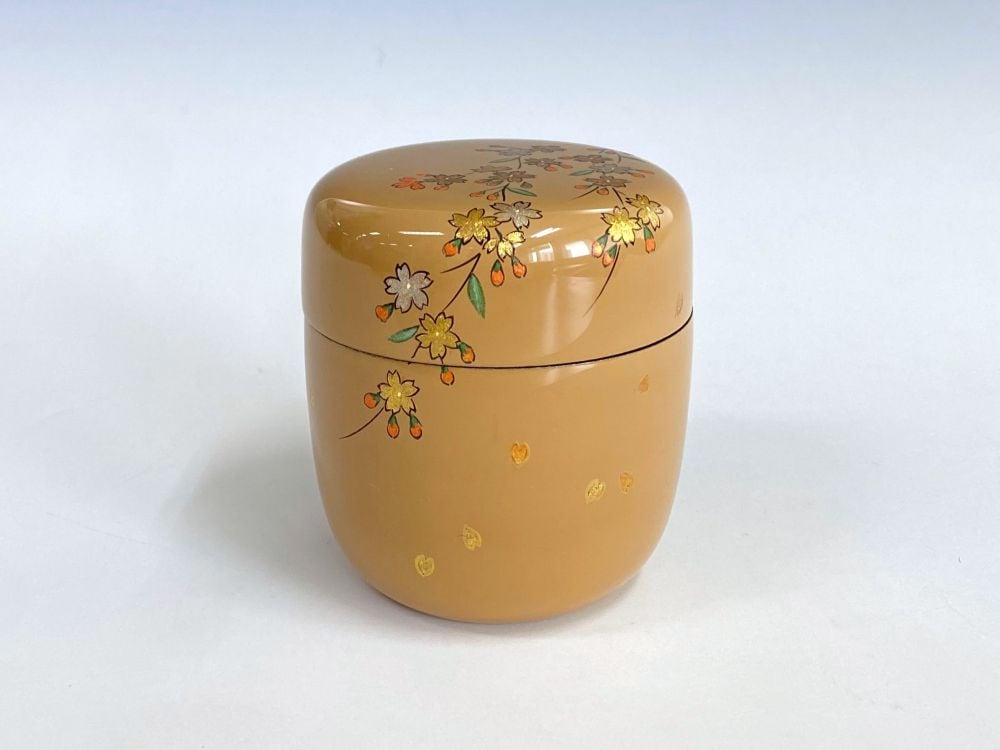 白漆 枝垂桜蒔絵中棗 | 茶道具,茶器 （棗・茶入） | 淡交社 茶道具と