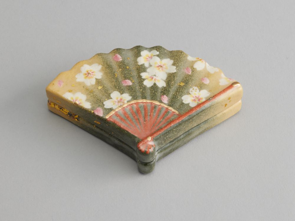 茶道具　扇面絵羽子板香合 茶道具扇面絵羽子板香合