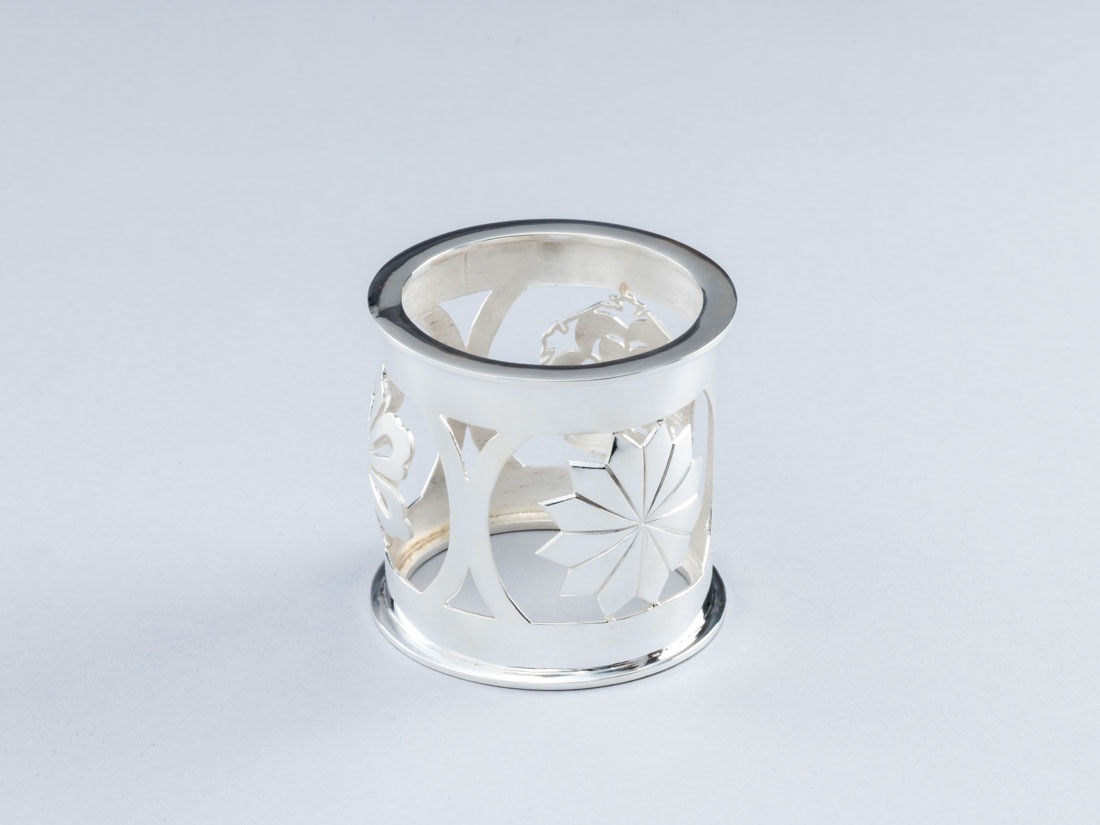 南鐐 雪華蓋置 | すべての商品 | 淡交社 茶道具と茶席のきもの
