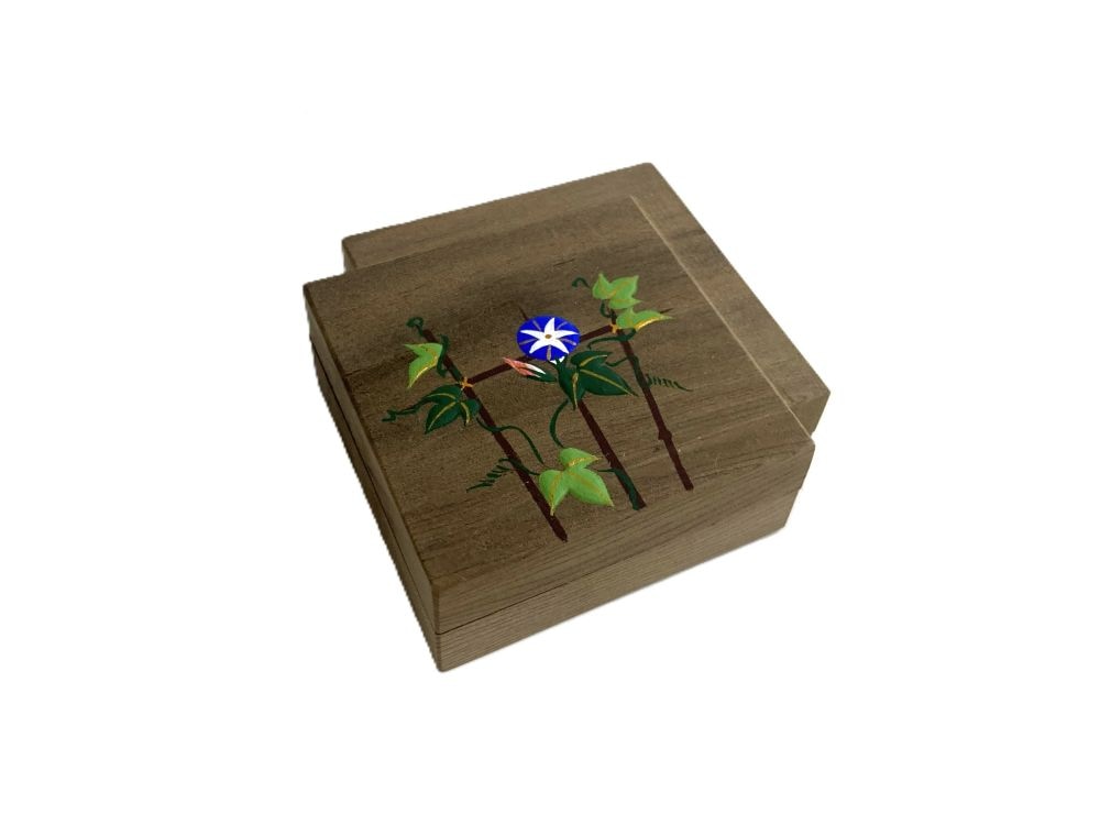 神代杉 朝顔蒔絵色紙重香合 | すべての商品 | 淡交社 茶道具と茶席の