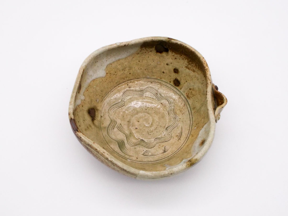 蔵出し品】弥右衛門作 美濃伊賀 片口菓子鉢 | オンラインショップ限定