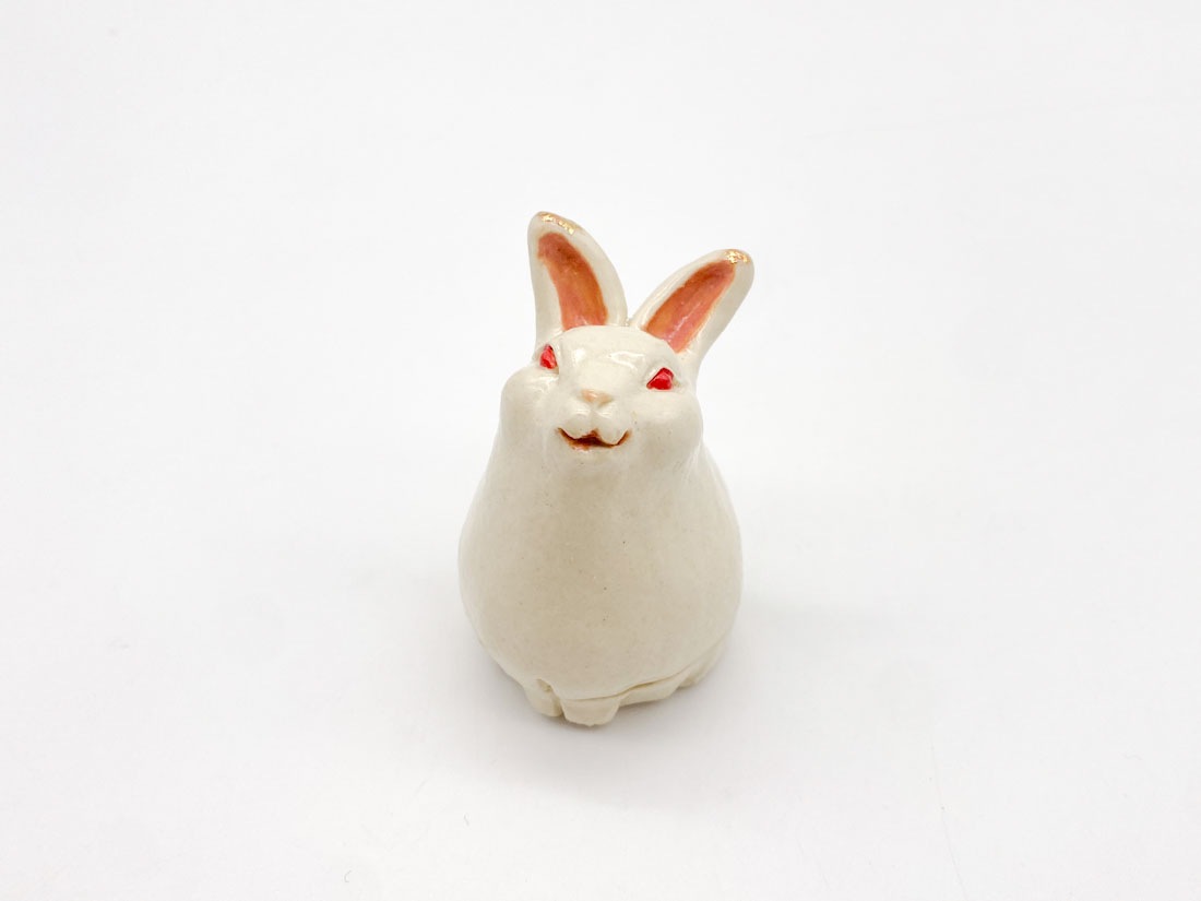 笑みうさぎ香合〈いろ〉 | すべての商品 | 淡交社 茶道具と茶席の