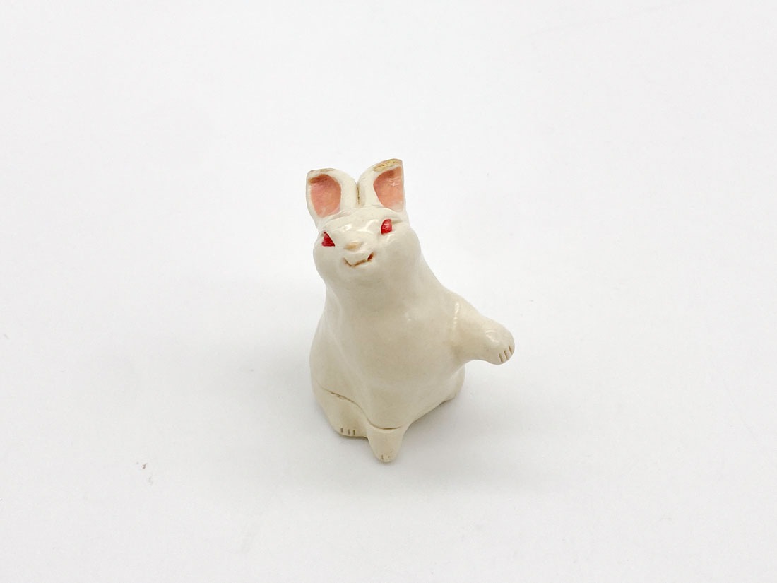 笑みうさぎ香合〈はに〉 | すべての商品 | 淡交社 茶道具と茶席の