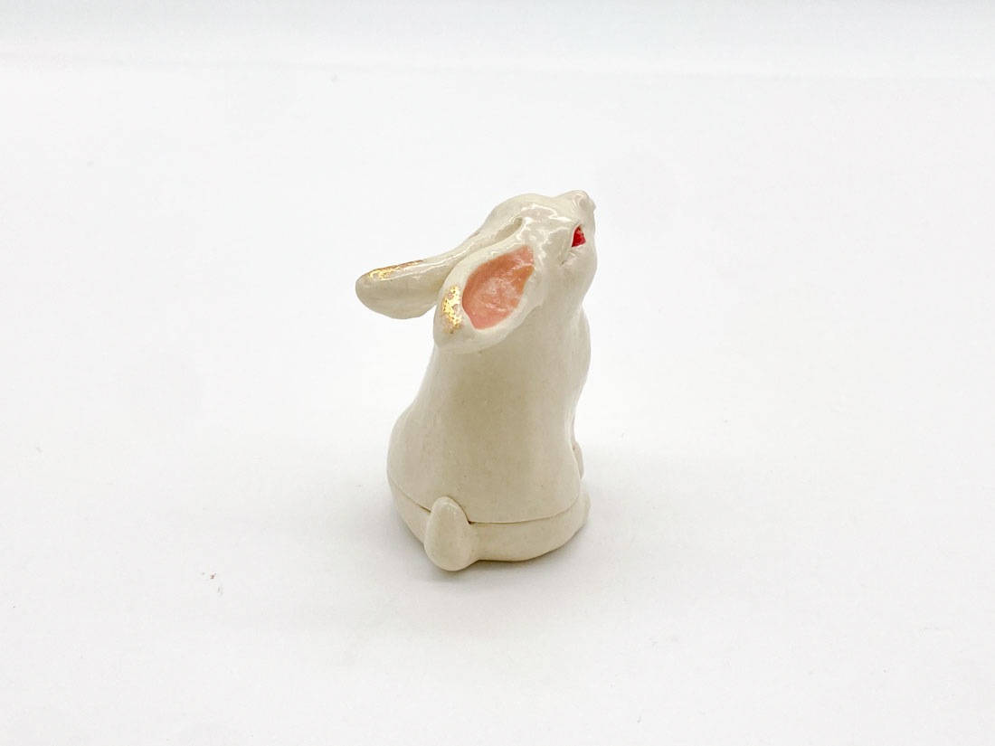 笑みうさぎ香合〈はに〉 | すべての商品 | 淡交社 茶道具と茶席の