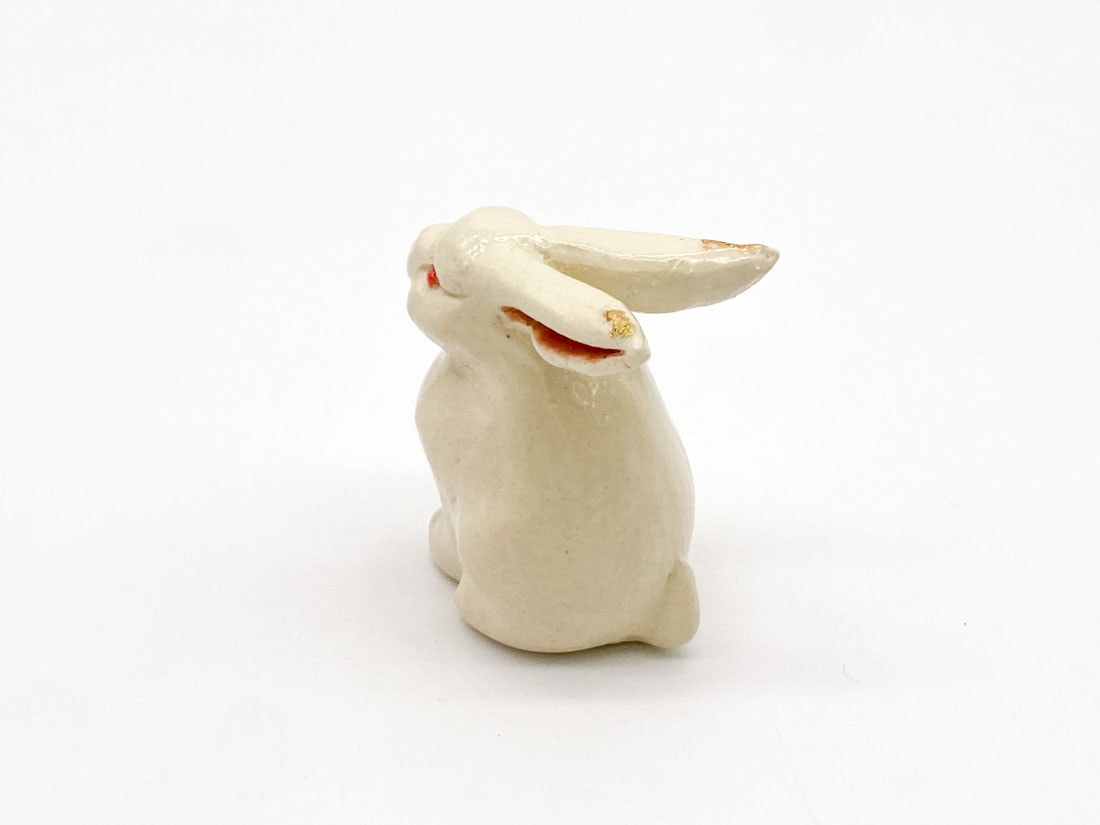 銅 細工 くるみの 健康ボールお 茶道具 装飾品 工芸品 置物 笑みうさぎ蓋置〈くすくす〉 | すべての商品 | 淡交社 茶道具と茶席の