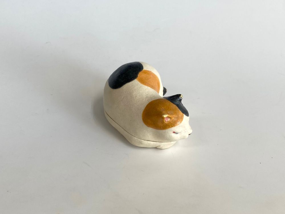 猫香合 おひるね | すべての商品 | 淡交社 茶道具と茶席のきもの