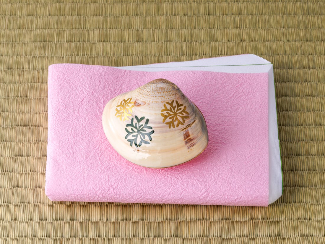 淡々斎好写 海松蒔絵蛤香合 | 茶道具,香合 | 淡交社 茶道具と茶席の