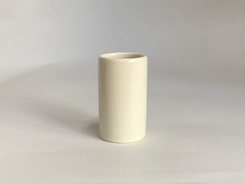 ����� ����