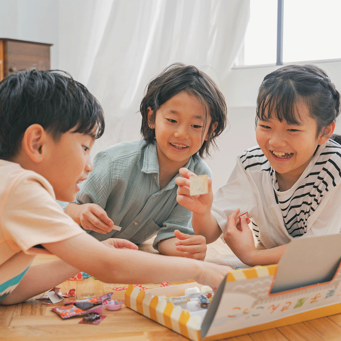 1丁目BOX｜昔懐かしの玩具と知育菓子の詰め合わせ「駄菓子屋さん