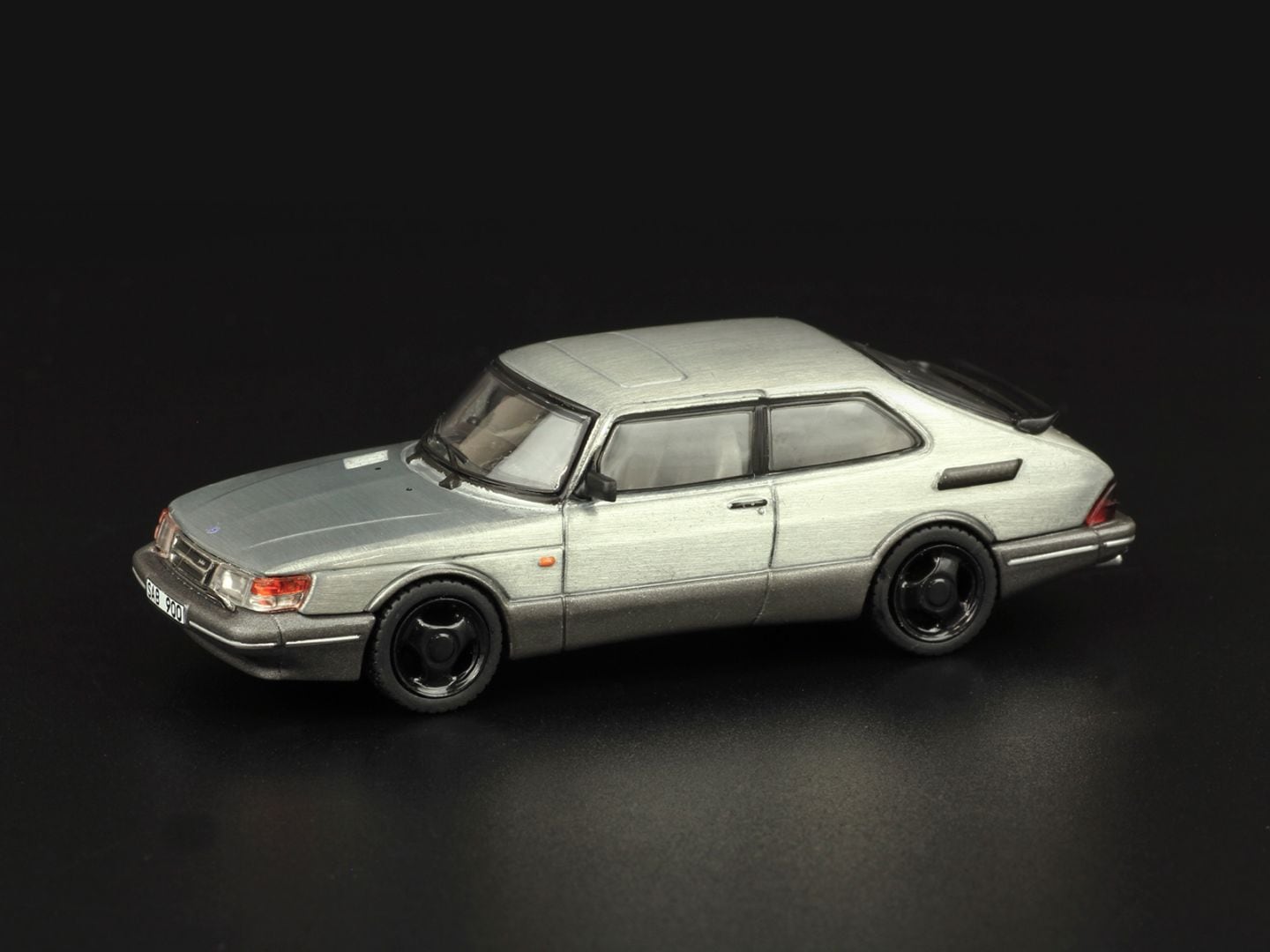 【チェイスカー】Tarmac Works 1/64 Saab 900 Turbo Black