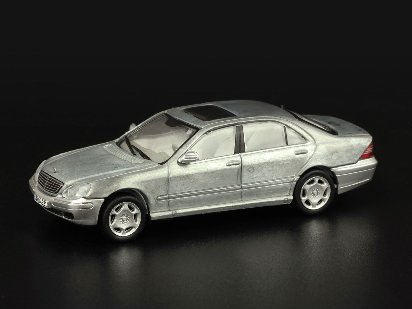 【チェイスカー】 Mercedes-Benz S-Class Brilliant Silver Metallic