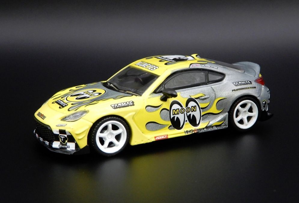 【チェイスカー】Toyota GR86 MOONEYES