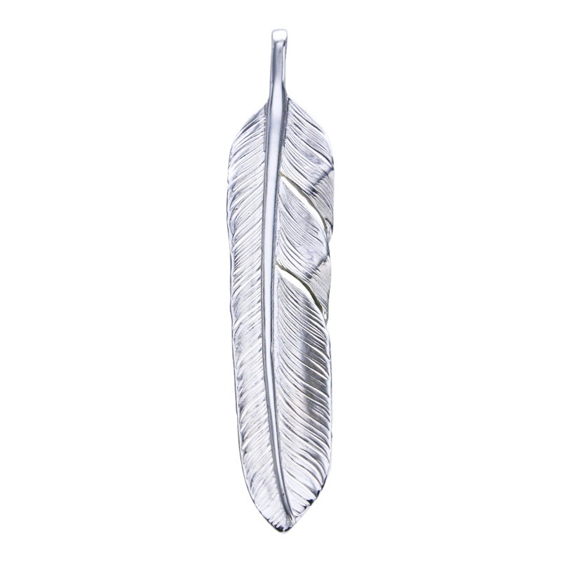 M flight feather 02